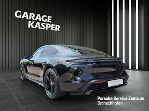 PORSCHE Taycan Turbo S