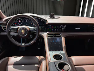 PORSCHE Taycan Turbo S