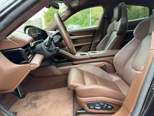 PORSCHE Taycan Turbo S