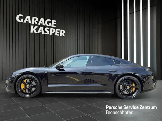 PORSCHE Taycan Turbo S