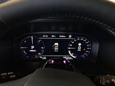 MITSUBISHI OUTLANDER 12