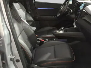Renault Captur 1.6 E-Tech 145 E-Tech Iconic DHT