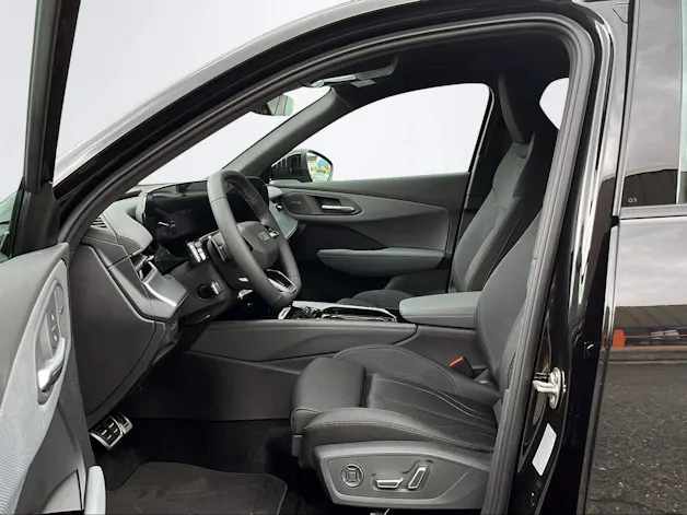 Audi Q3 SUV TDI quattro 142 kW S t 2000ccm 193PS/142kW 4 Zylinder TDI Diesel