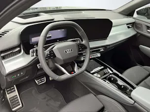 Audi Q3 SUV TDI quattro 142 kW S t 2000ccm 193PS/142kW 4 Zylinder TDI Diesel
