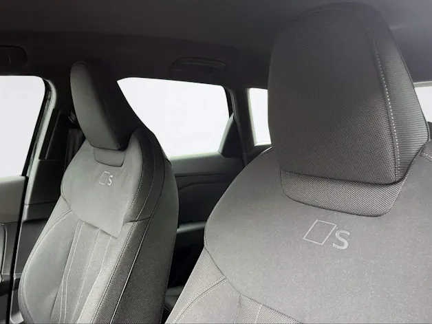 Audi Q3 SUV TDI quattro 142 kW S t 2000ccm 193PS/142kW 4 Zylinder TDI Diesel