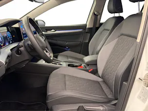 VW Golf 8 1.5 eTSI Goal DSG