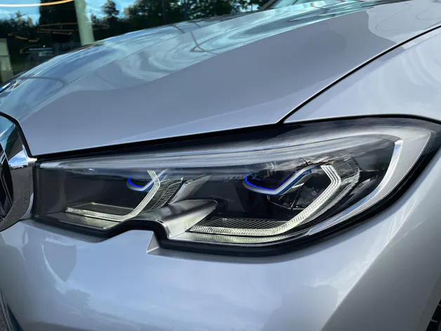 BMW 330d xDr. 48V Tour. Luxur