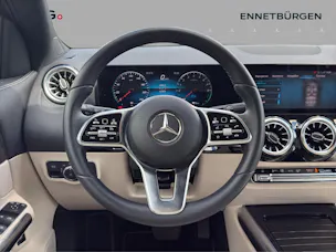 Mercedes-Benz GLA 250e Progressive 8G-DCT