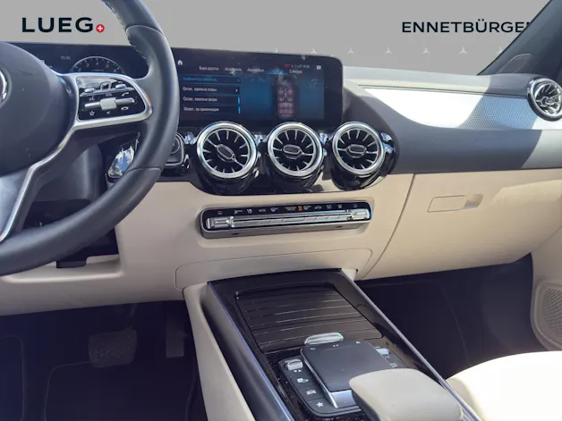 Mercedes-Benz GLA 250e Progressive 8G-DCT