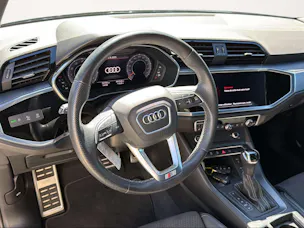 Audi Q3 35 TFSI S line Attraction S-tronic
