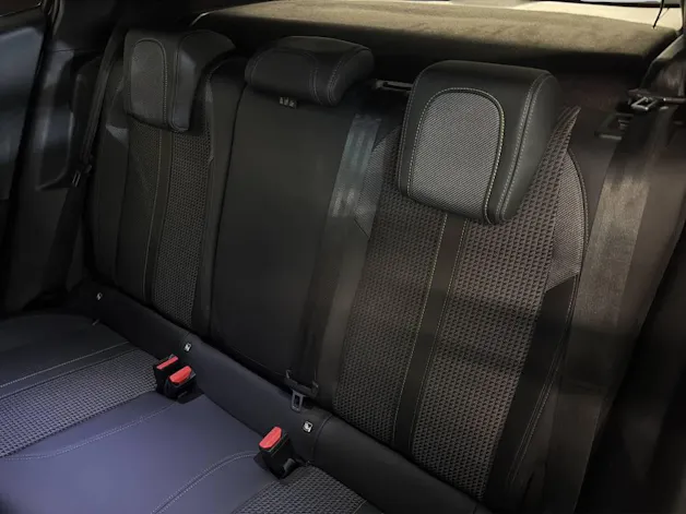 Peugeot 2008 1.2 PureTech GT EAT8