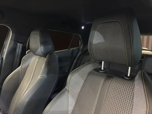Peugeot 2008 1.2 PureTech GT EAT8