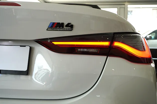 BMW M4 Cabrio Competition M xDrive