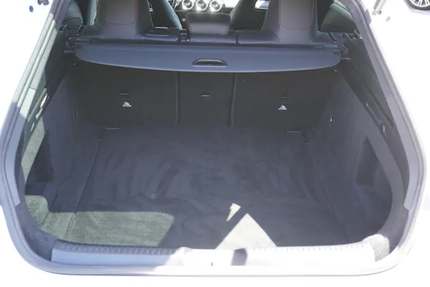 Mercedes-Benz CLA Shooting Brake 220 d 4Matic AMG Line