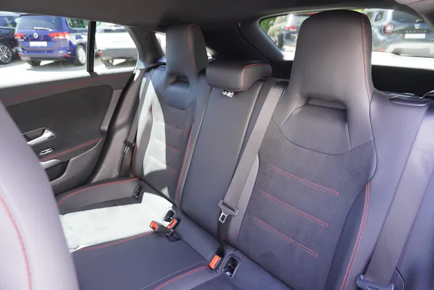 Mercedes-Benz CLA Shooting Brake 220 d 4Matic AMG Line