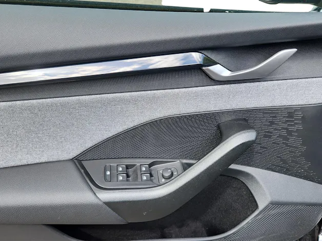 Škoda Octavia Combi 1.5 TSI mHEV DSG Dynamic