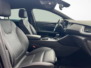 https://vehicle.imgix.net/4343964/8169f159-8dca-4d70-ac80-1051a840ab47.jpg