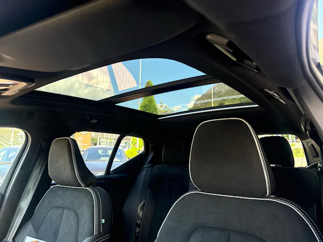 VOLVO EX40 Twin Black Edition AWD