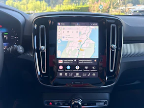 https://vehicle.imgix.net/4344000/59136a96-9531-4ecf-b49a-8a74802a4f3b.jpg