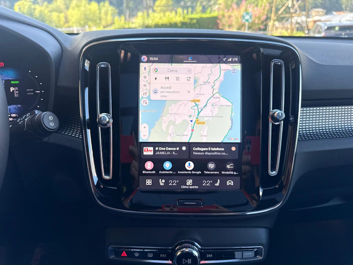 immagine del veicolo VOLVO EX40