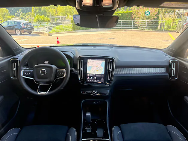 VOLVO EX40 Twin Black Edition AWD