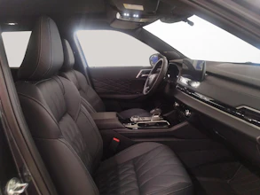 https://vehicle.imgix.net/4344048/15f6f9b3-e60d-4b50-8a8f-32581eff6369.jpg