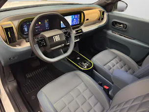 Fiat Grande Panda 1.2 Hybrid La Prima