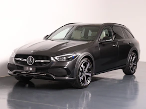 https://vehicle.imgix.net/4344135/ed28b490-77ed-4938-af5a-a66a4b32d363.JPG