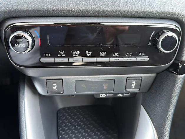 Toyota Yaris 1.5 VVT-i HSD Comfort