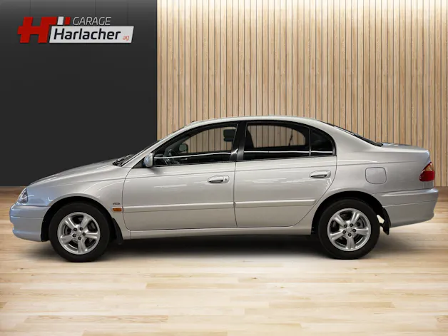 Toyota Avensis Sedan 2.0 D4 Linea Sol