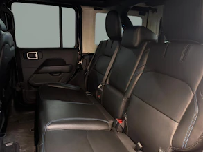 https://vehicle.imgix.net/4344181/6a716b75-231f-458c-9afe-d67d683059dc.jpg