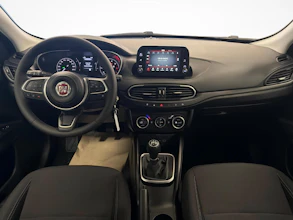https://vehicle.imgix.net/4344184/486ee5dd-cfa9-480b-b790-ee864c3727aa.jpg