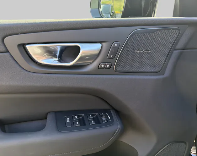 Volvo XC60 2.0 T8 TE Plus Dark eAWD