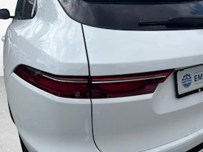 Fahrzeugbild JAGUAR F-Pace 2.0 P400e R-Dynamic HSE AWD