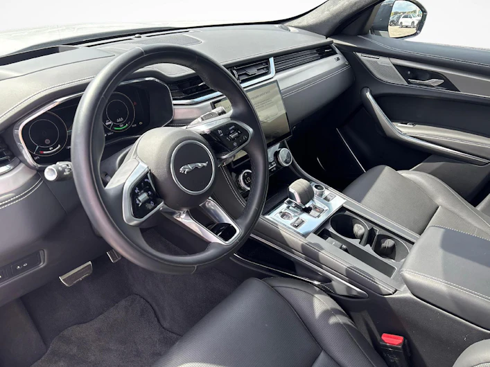 Fahrzeugbild JAGUAR F-PACE