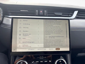 Fahrzeugbild JAGUAR F-Pace 2.0 P400e R-Dynamic HSE AWD