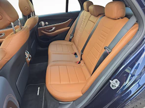 image du véhicule MERCEDES-BENZ E 220 d AMG Line 4matic Kombi