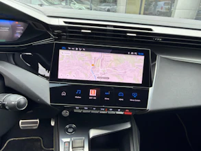 https://vehicle.imgix.net/4344222/46bceaa8-31b4-4a10-a76b-6710a48ac953.jpg