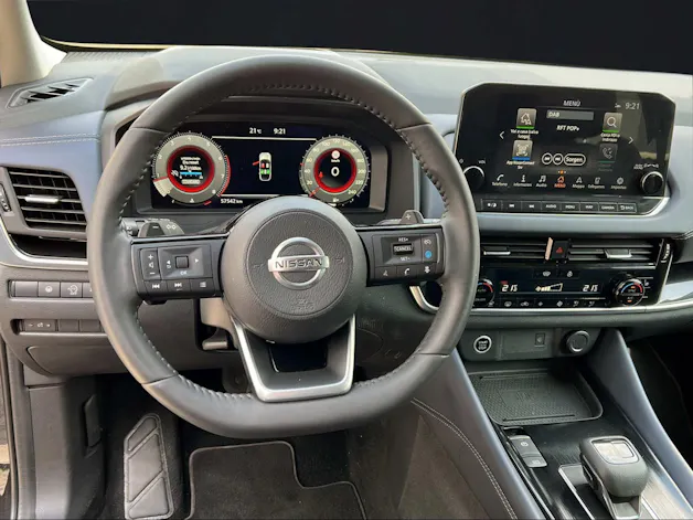 Nissan Qashqai 1.3 DIG-T 158 Premiere Edition
