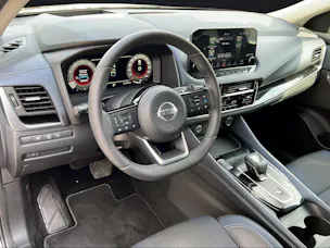 Nissan Qashqai 1.3 DIG-T 158 Premiere Edition