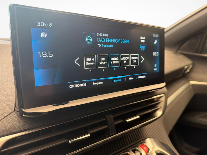 immagine del veicolo PEUGEOT 5008