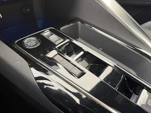 immagine del veicolo PEUGEOT 5008 1.5 BlueHDi Allure Pack