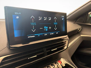immagine del veicolo PEUGEOT 5008 1.5 BlueHDi Allure Pack