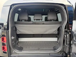 Land Rover Defender 90 2.0 Si4 X-Dynamic SE