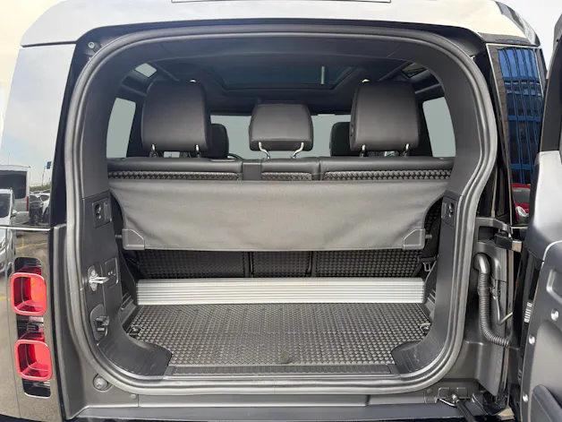 Land Rover Defender 90 2.0 Si4 X-Dynamic SE