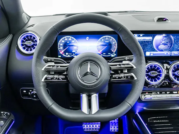 Mercedes-Benz GLA 250 Swiss Star AMG Line 4matic