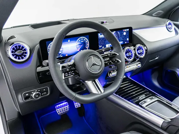 Mercedes-Benz GLA 250 Swiss Star AMG Line 4matic