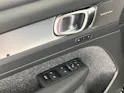 Volvo XC40 2.0 B3 MH Plus Dark