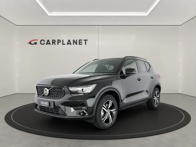 Volvo XC40 2.0 B3 MH Plus Dark
