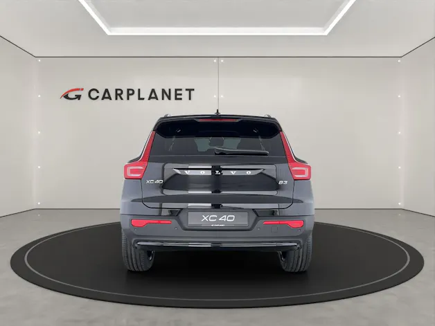 Volvo XC40 2.0 B3 MH Plus Dark